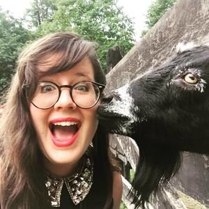 Meet your Posher, Emily